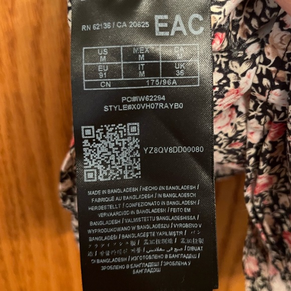 Guess Floral Short Sleeve Shirt - Picture 2 of 4